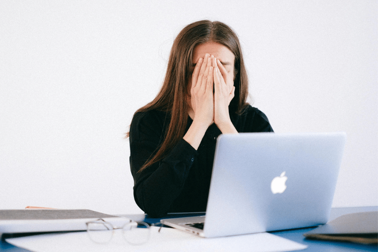 Ist es Ihre Schilddrüse – oder nur Burnout? Wie Sie den Unterschied erkennen und was Sie dagegen tun können
